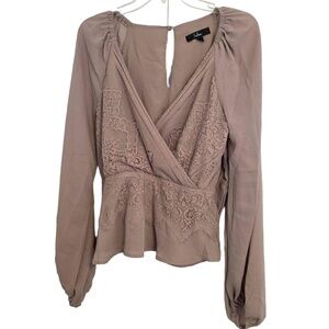 Lulus Light Mauve Lace‎ Trim Peplum Hem Long Sleeve Blouse Small